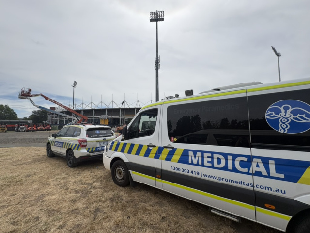 0 E4 E1 D40 930 D 4252 8 EAD 52597 E0142 F9 1 105 c