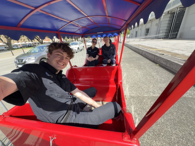 A0458976 34 D2 4532 9 E93 14702 FD2 C944 1 105 c